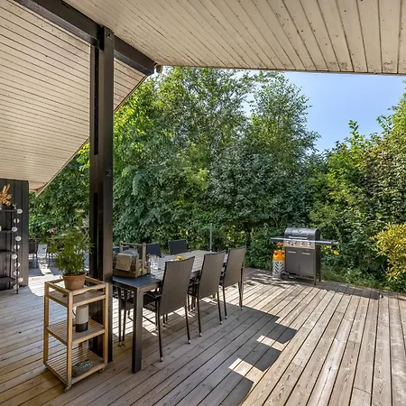 Raevlingehuset Holiday home *